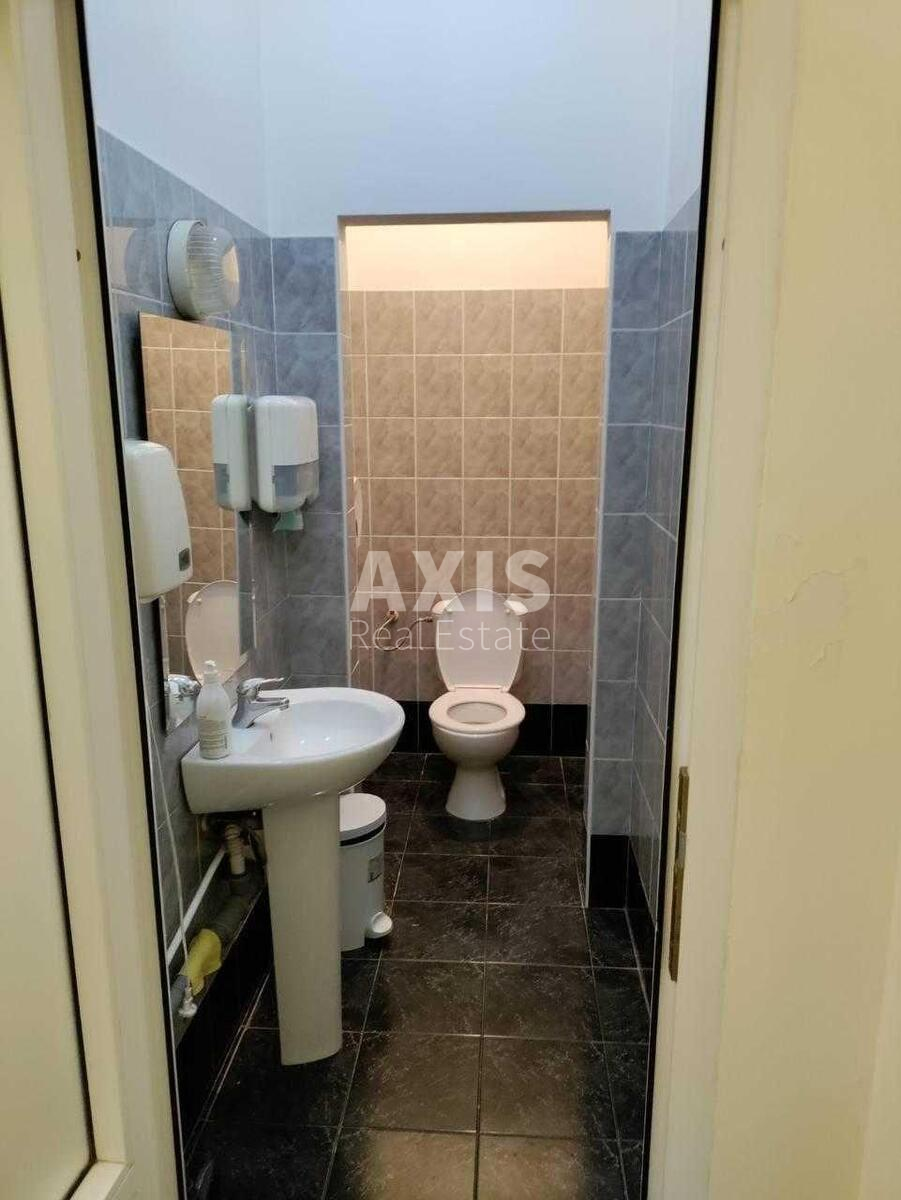 Office vul. Malevycha Kazymyra 87, 240m25