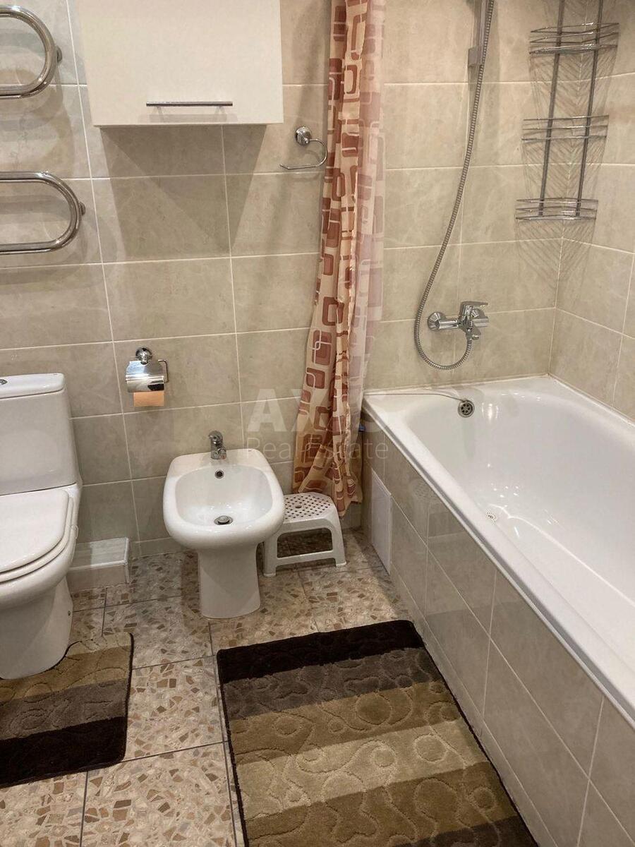 2k apartment vul. Jevgena Konoval'cja 36В5
