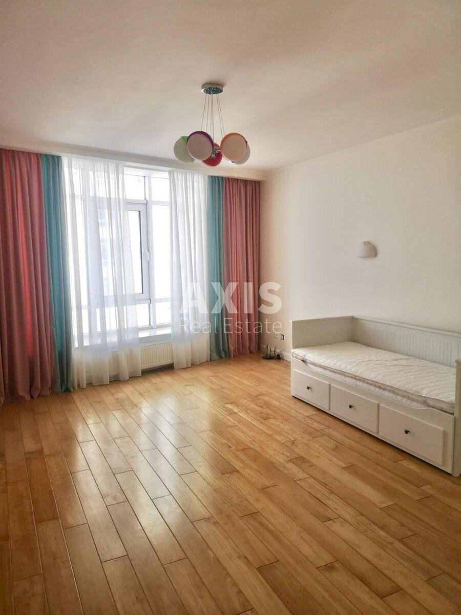 3к квартира ул. Ушакова Николая 1А4