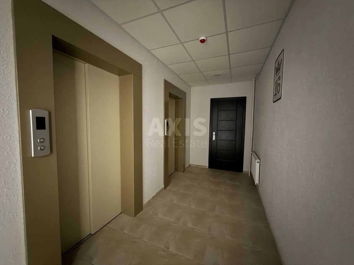 2k apartment vul. Myhajla Maksymovycha 248