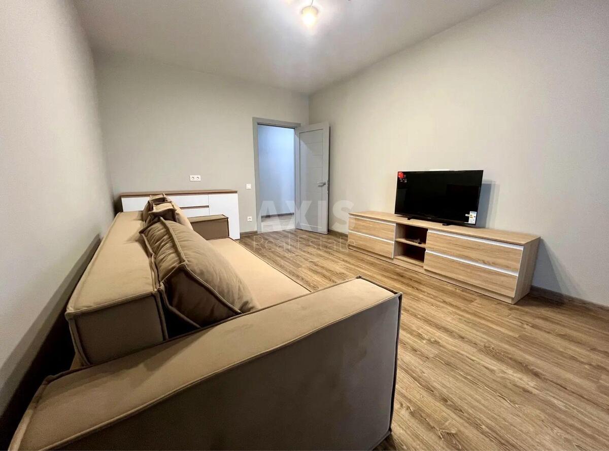 2k apartment vul. Baggovutivs'ka 17602175