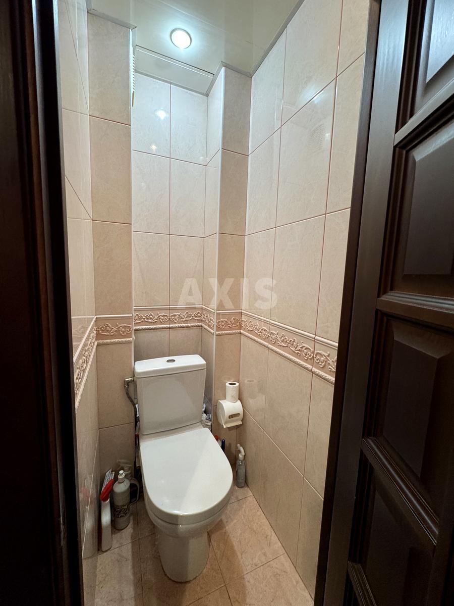3k apartment vul. Ahmatovoi' Anny 15615039