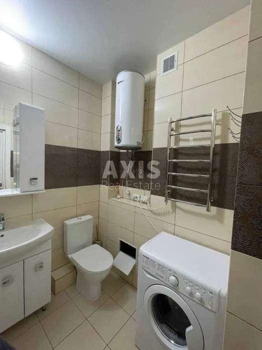 1k apartment vul. Lypkivs'kogo Vasylja Mytropolyta 37Г270762