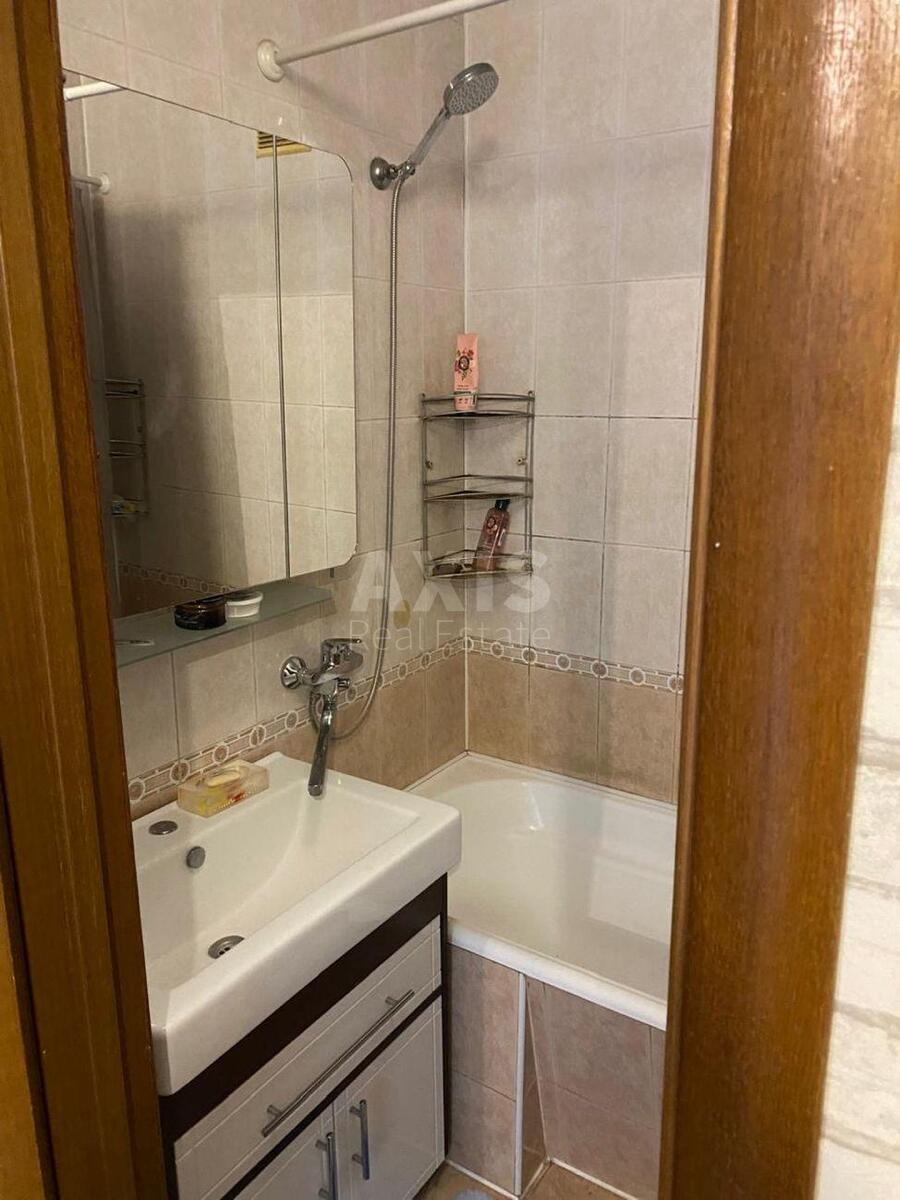 2k apartment vul. Horol's'ka 105645411