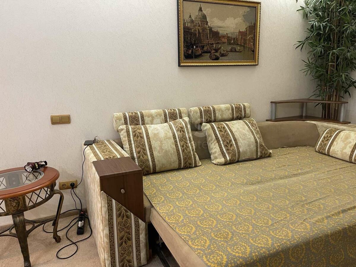 2k apartment vul. Zhyljans'ka 7565594