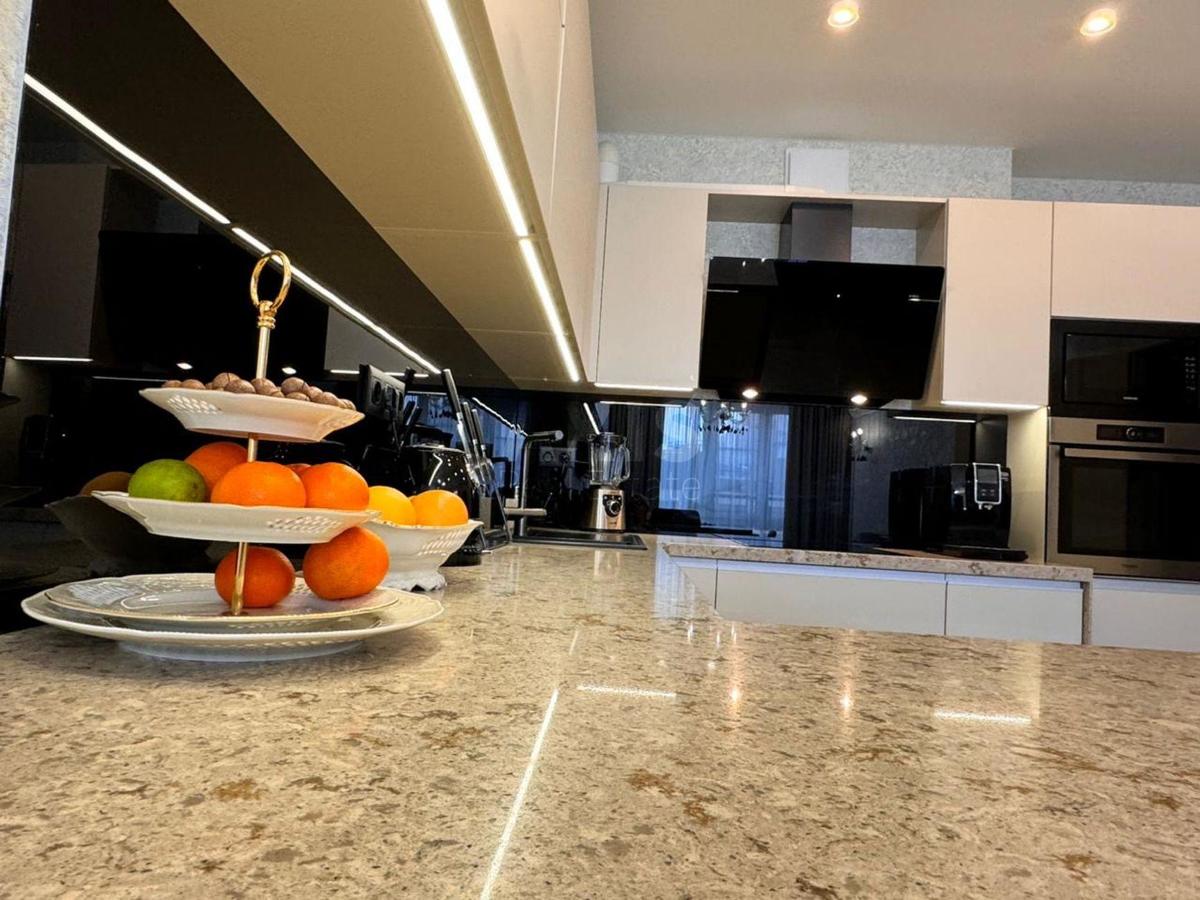 3k apartment vul. Zlatoustivs'ka 301