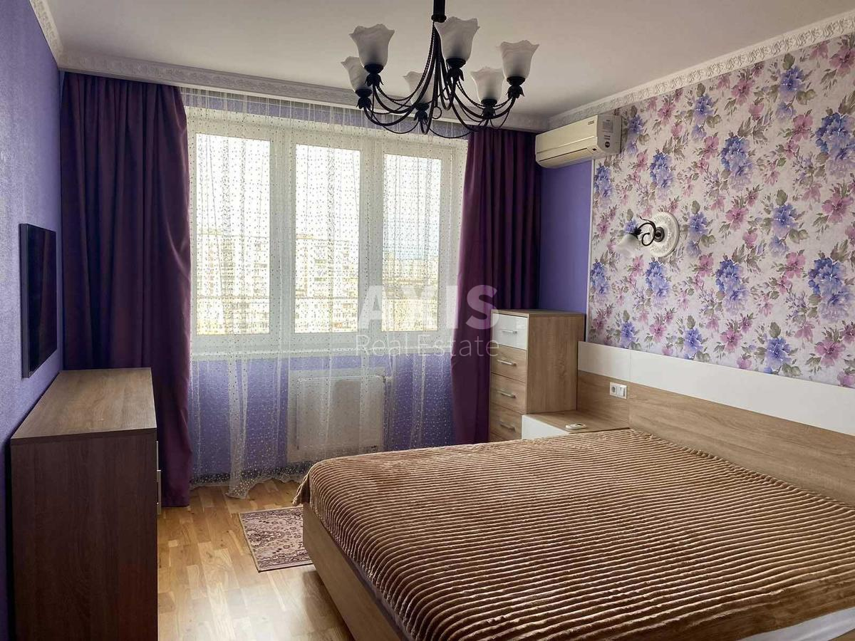 4k apartment vul. Malynovs'kogo Marshala 4В404191