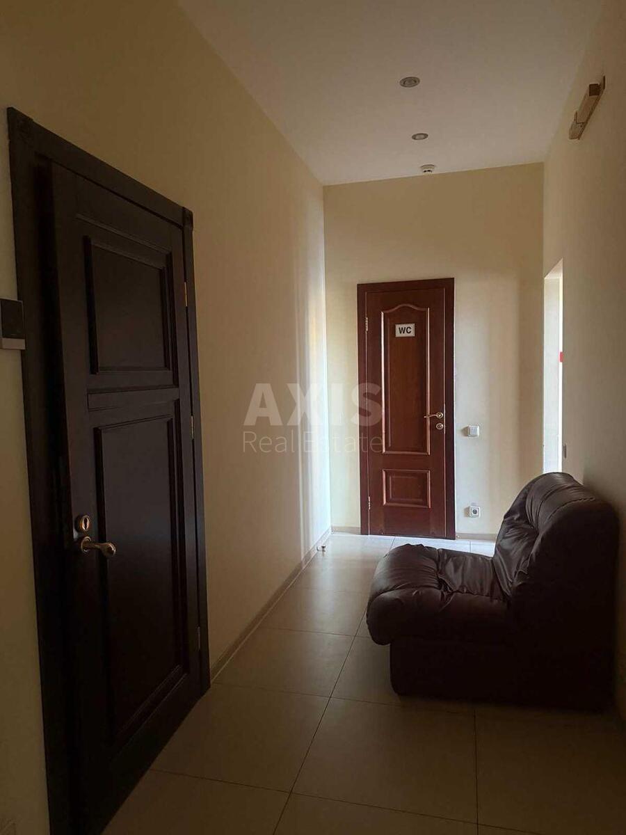 Office vul. Shymanovs'kogo Vitalija 2/1, 151m2624164