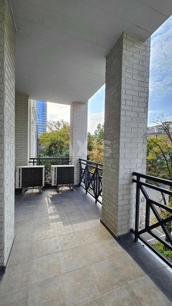 Office bul. Mykoly Mikhnovskoho 19, 520m2618897