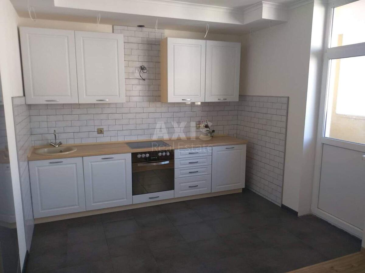 3k apartment vul. Oleny Pchilky 84