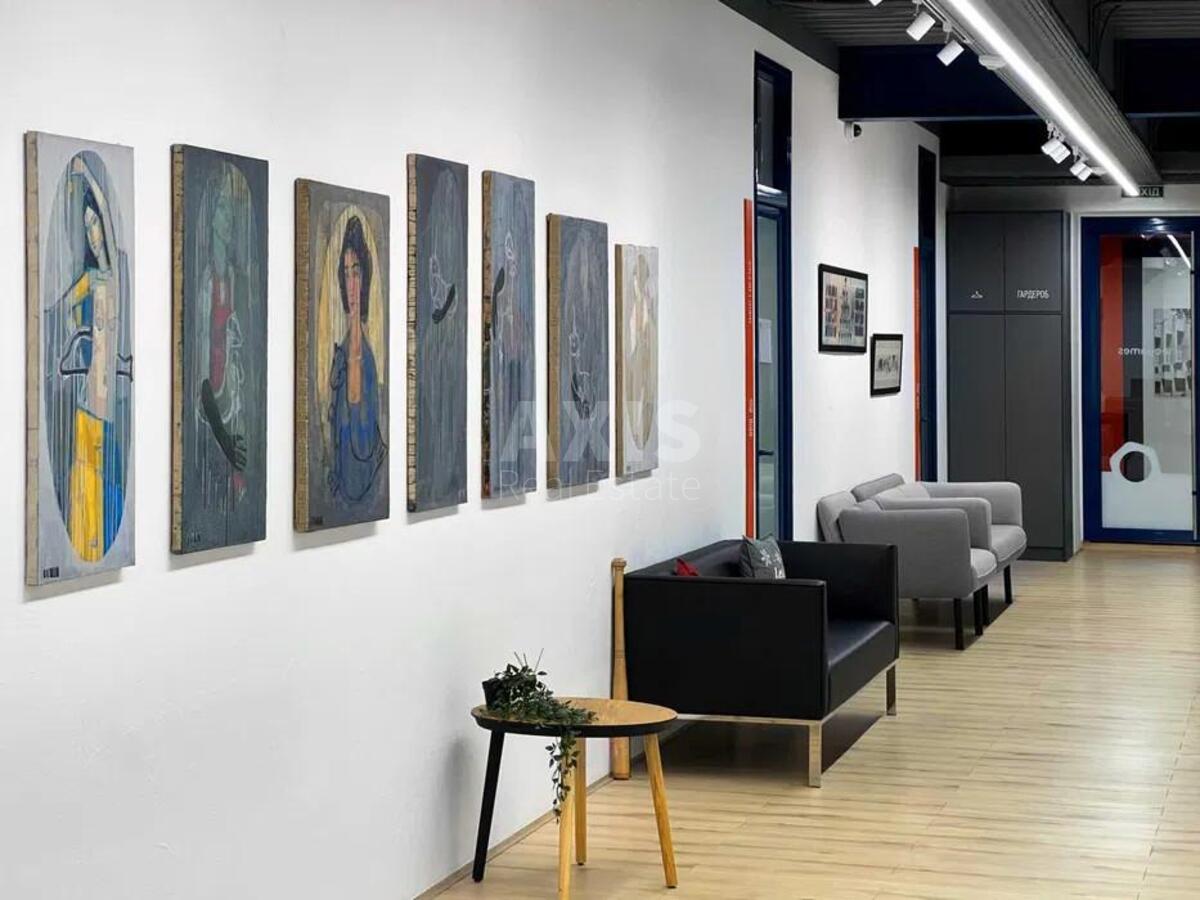 Office vul. Rustaveli Shota 11, 21m23