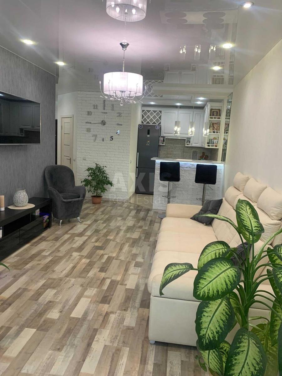 1k apartment vul. Dragomanova 2А4