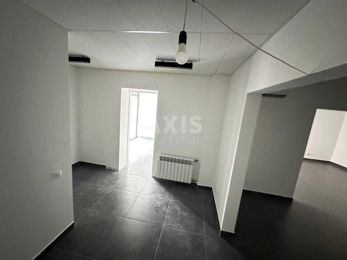 Trade object vul. Dan'kevycha Kostjantyna 8, 124m2587805