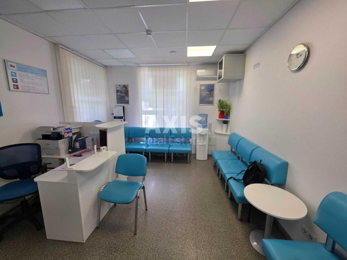 Office bul. Lesi Ukrai'nky 7А, 140m2