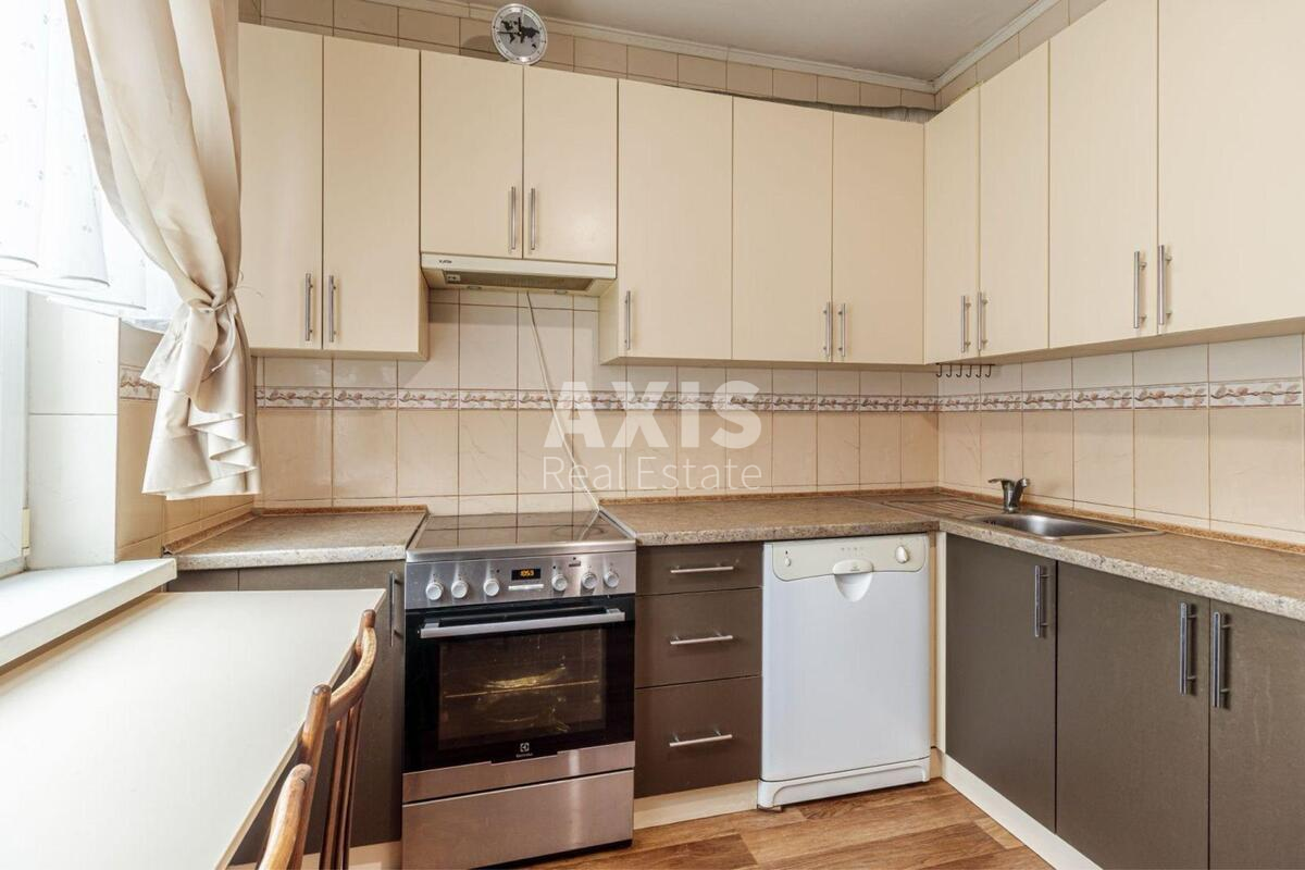 3k apartment vul. Ahmatovoi' Anny 16В580060