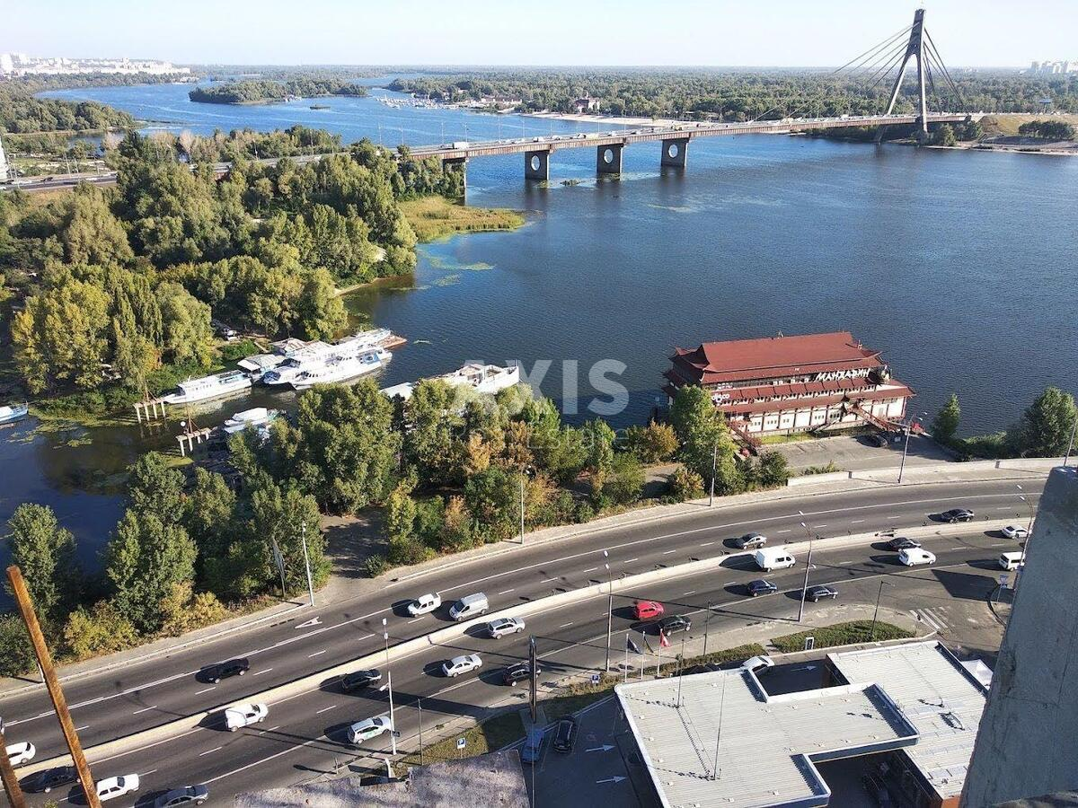 1к квартира пр-т Бандеры Степана 2Д1