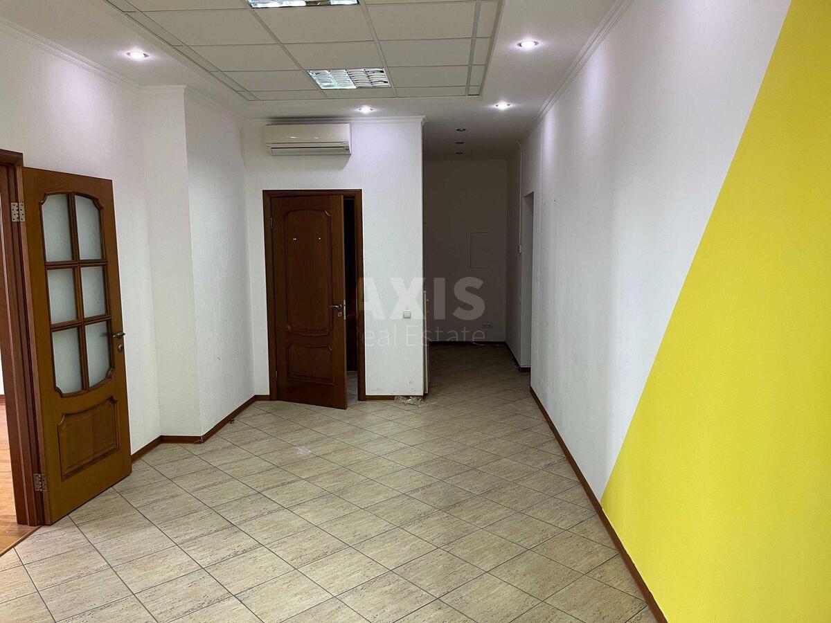 Office vul. Barbjusa Anri 5В, 193m25