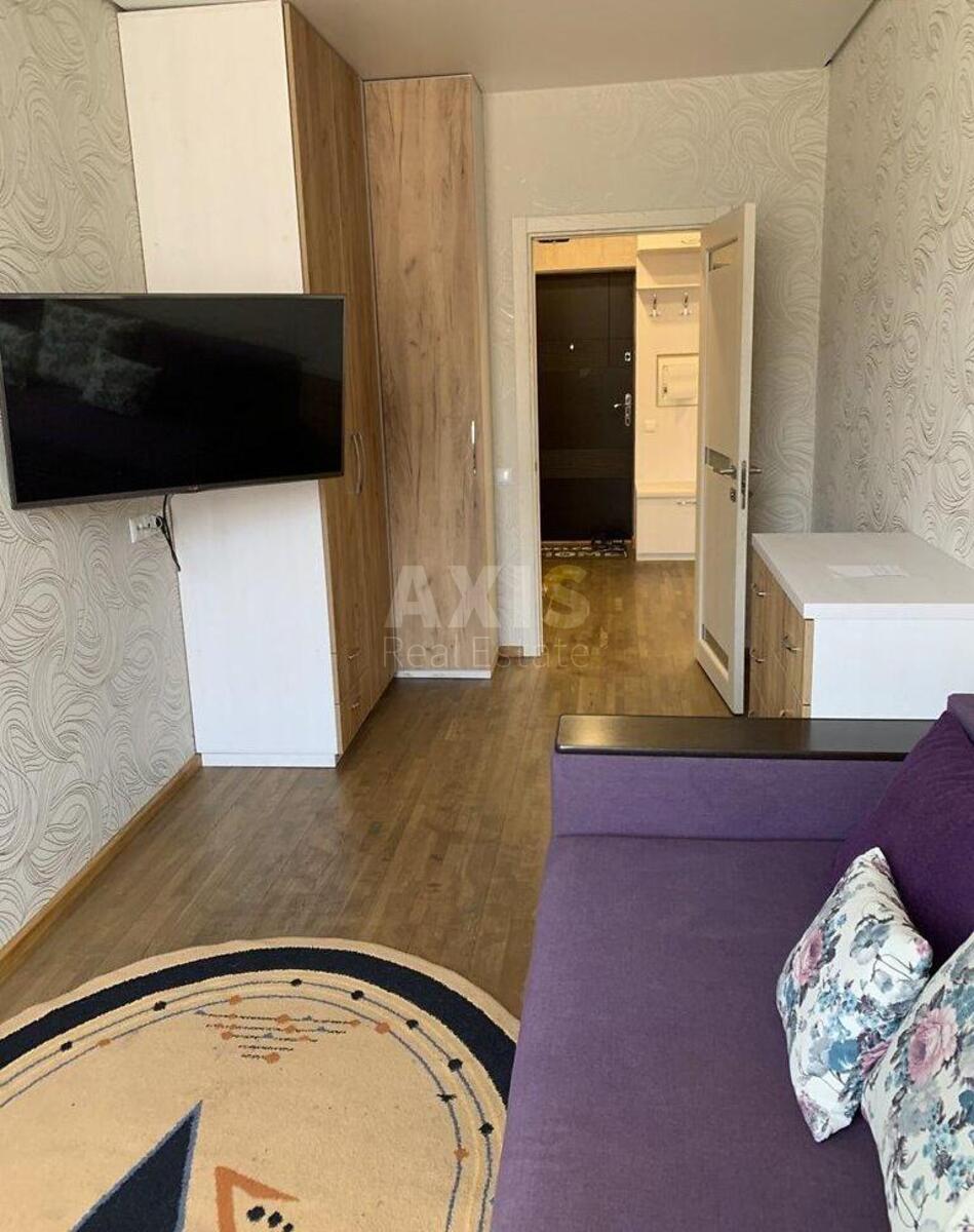 2к квартира ул. Виталия Скакуна 19637152