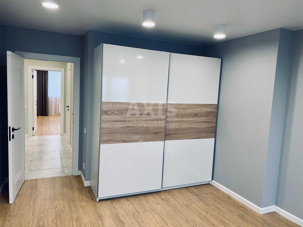 3k apartment vul. Myhajla Maksymovycha 32А9