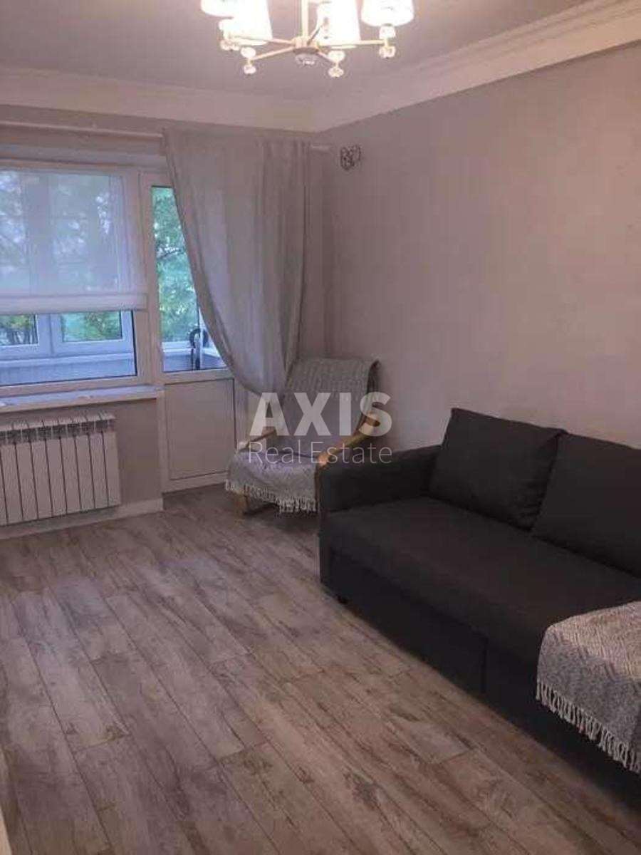 2k apartment vul. Parkovo-Syrec'ka 104
