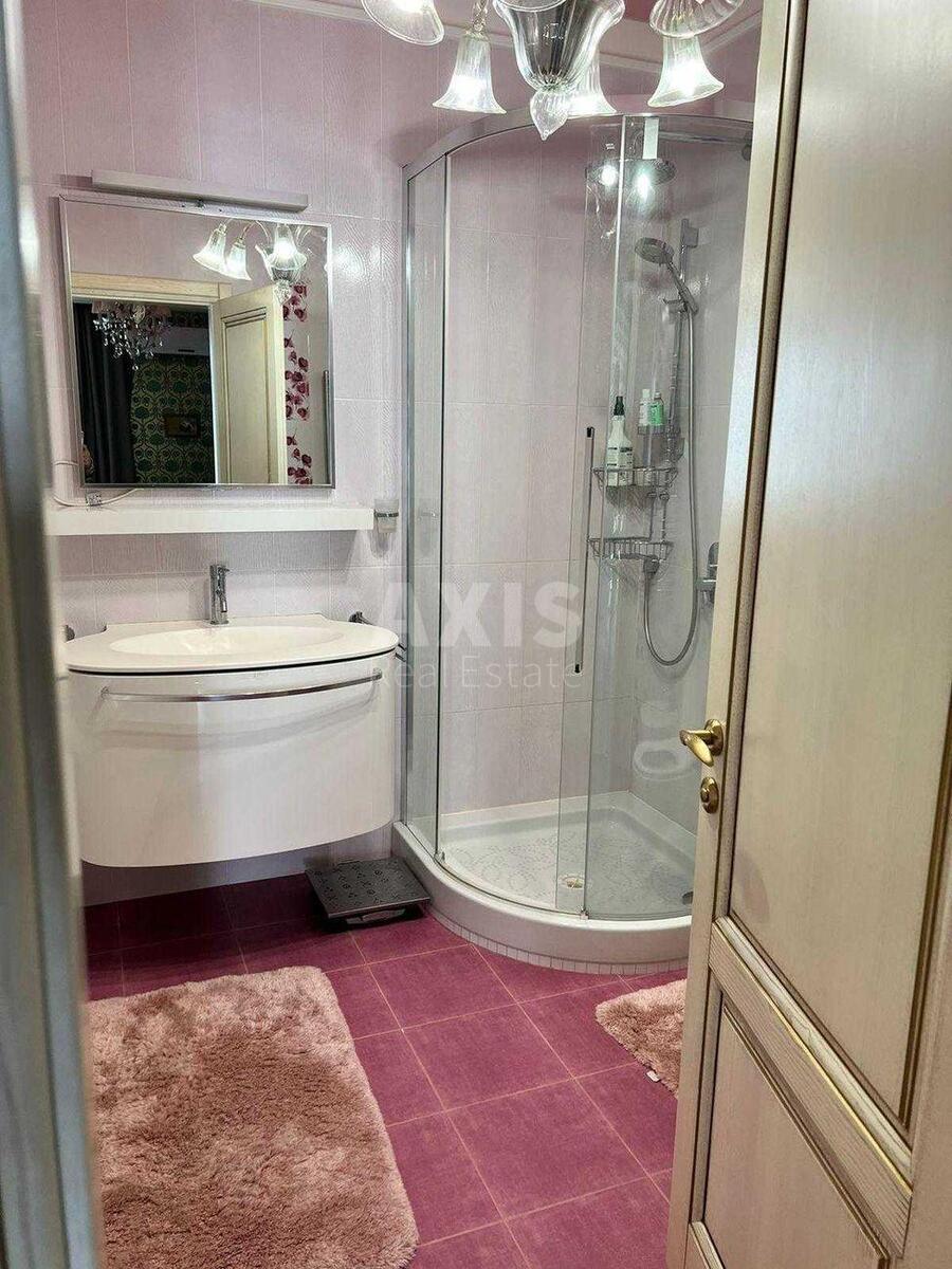4k apartment vul. Shhekavyc'ka 30/39596768
