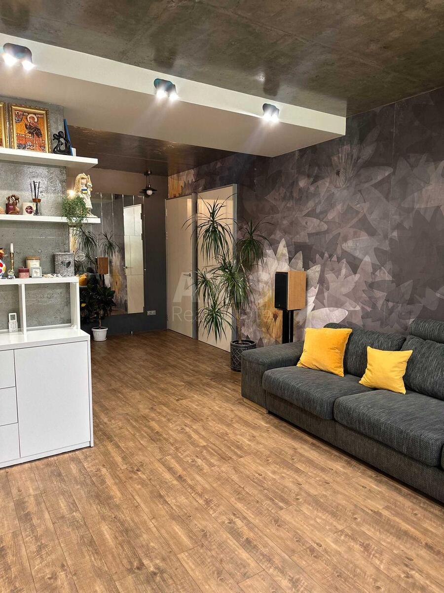 3k apartment vul. Sikors'kogo Igorja Aviakonstruktora 4Б600654