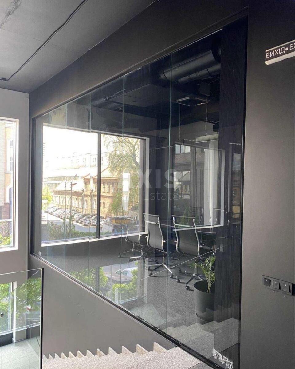 Office vul. Antonovycha 74, 680m2613614