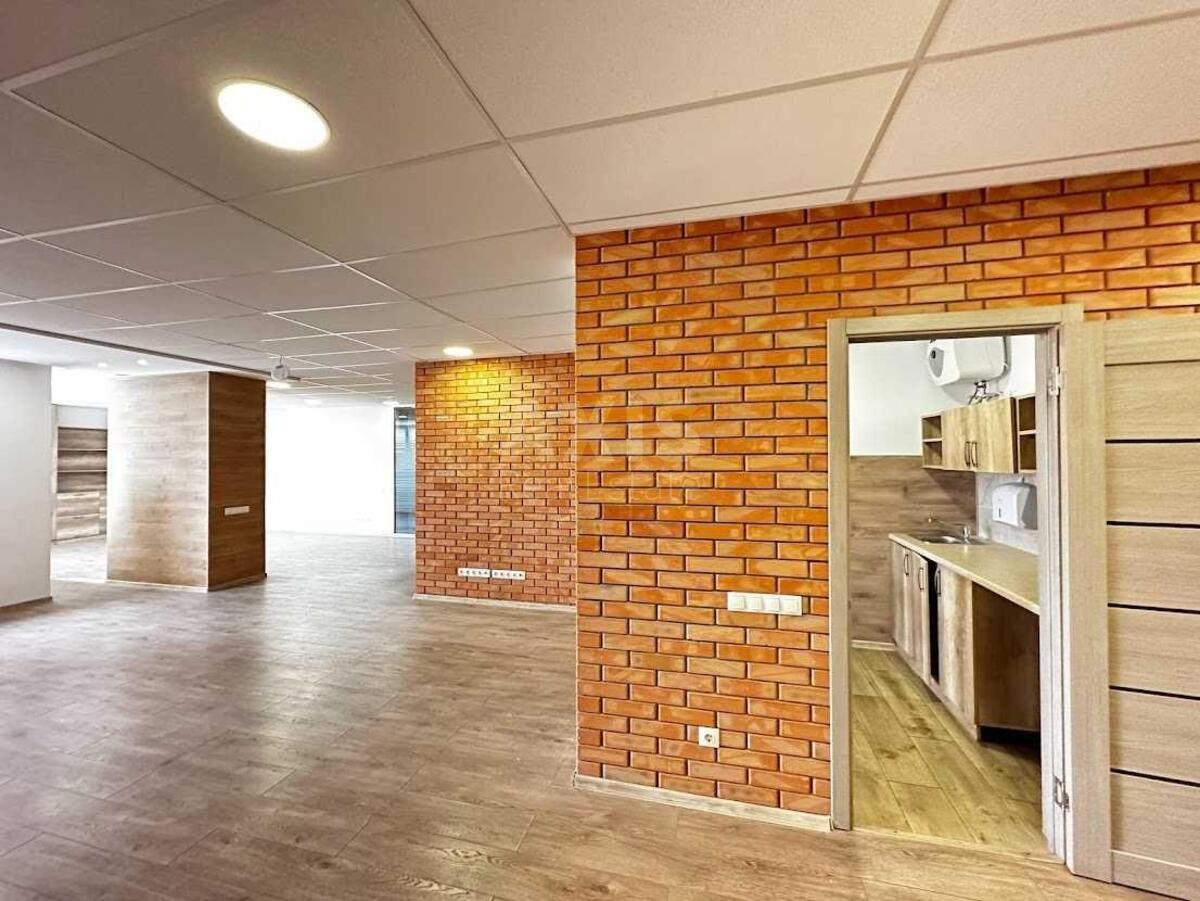 Office vul. Dilova 5, 500m20