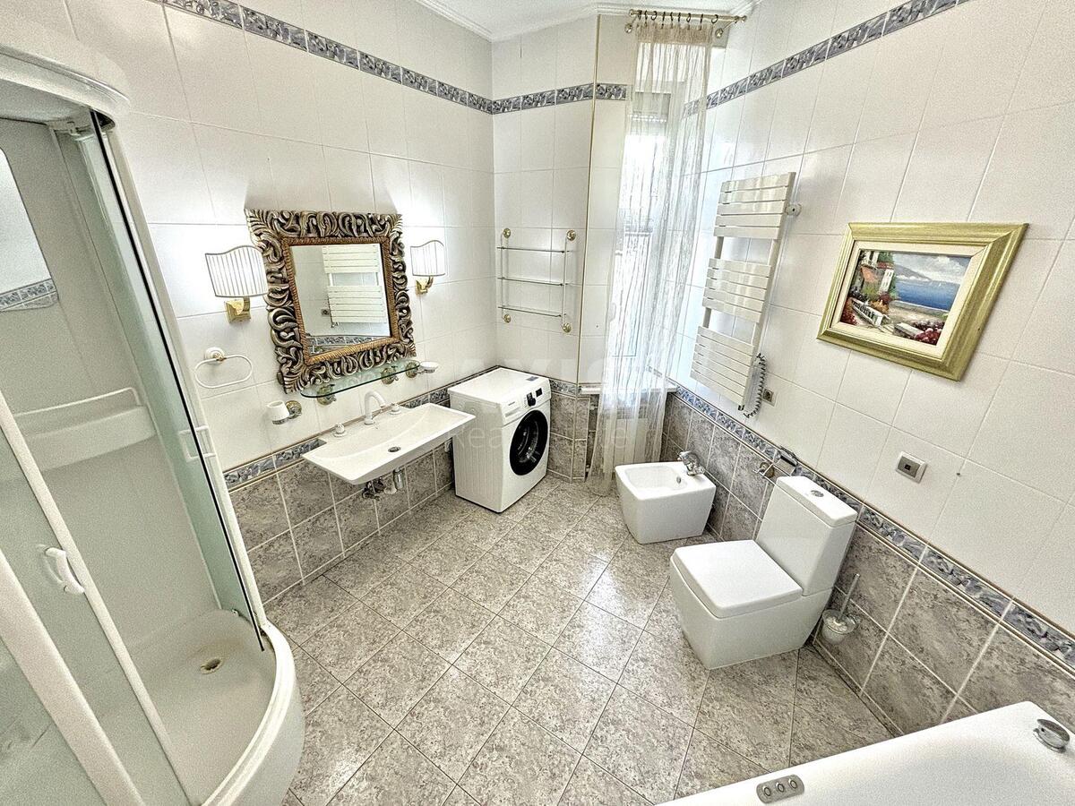 2k apartment vul. Instytuts'ka 24/717