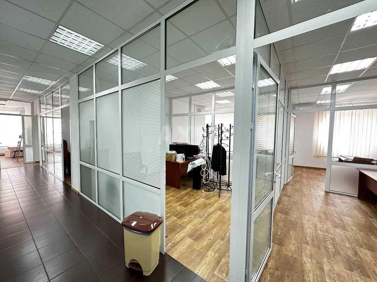 Office uzv. Klovs'kyj 7, 168m22