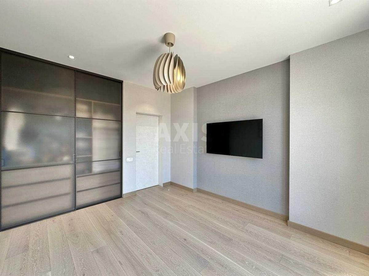 3k apartment doroga Naberezhno-Rybal's'ka 33