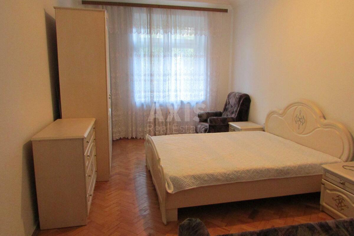 2k apartment vul. Volodymyrs'ka 191
