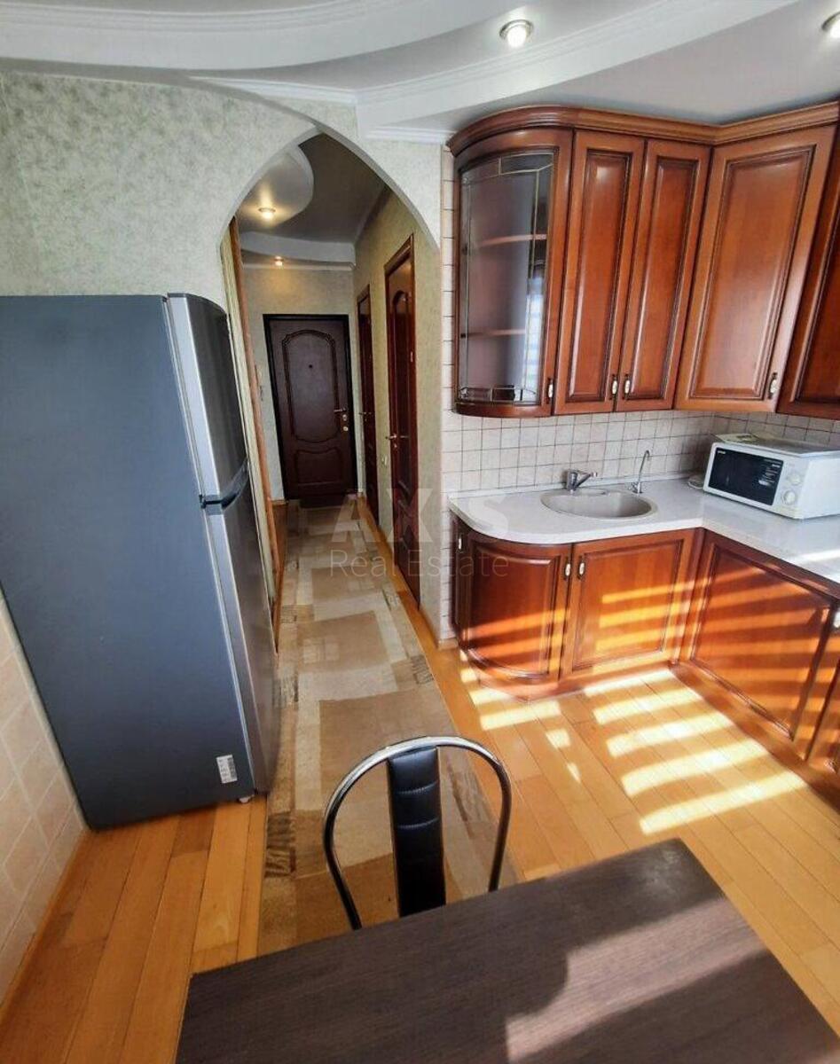 1k apartment pr-t Glushkova Akademika 29566581
