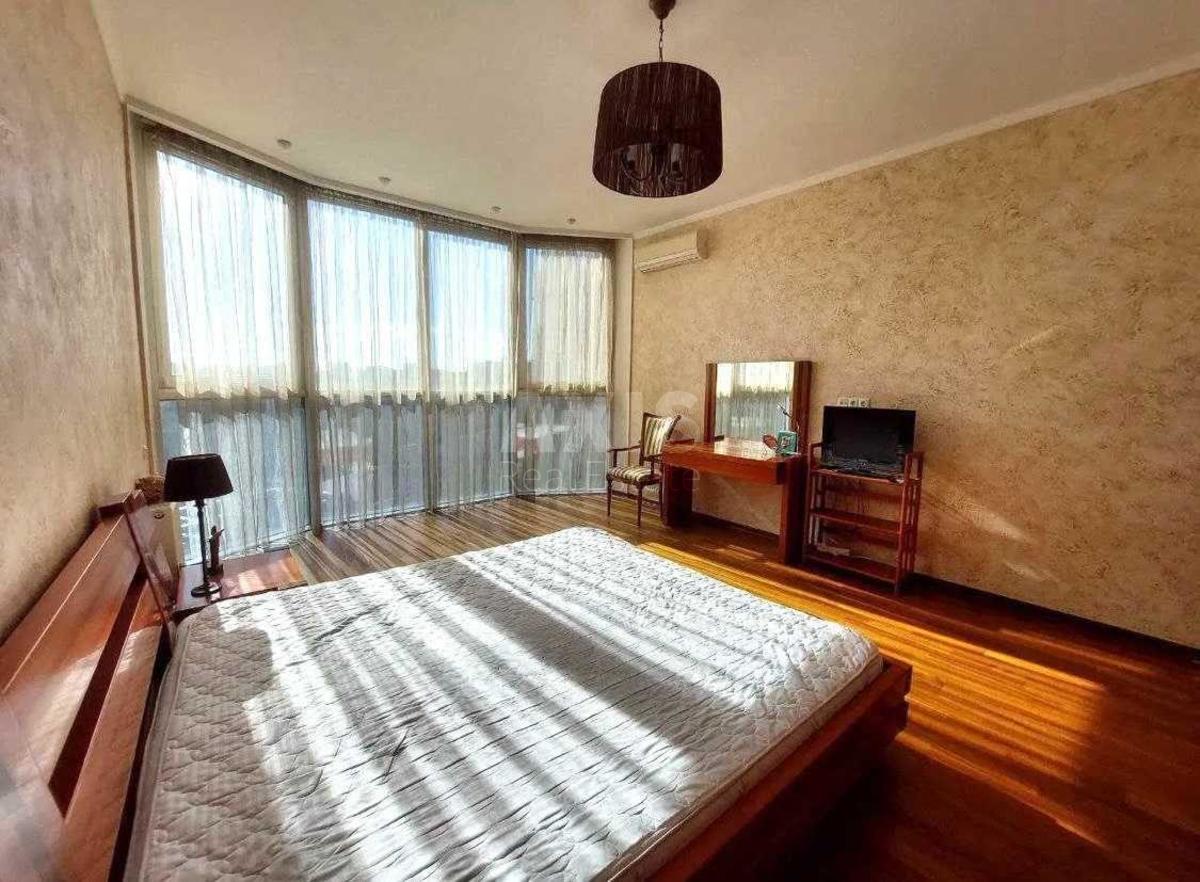 3k apartment uzv. Kudrjavs'kyj 3А2