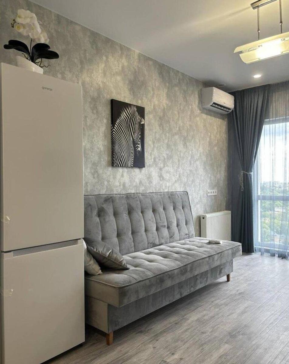 1k apartment vul. Myhajla Maksymovycha 28Е3