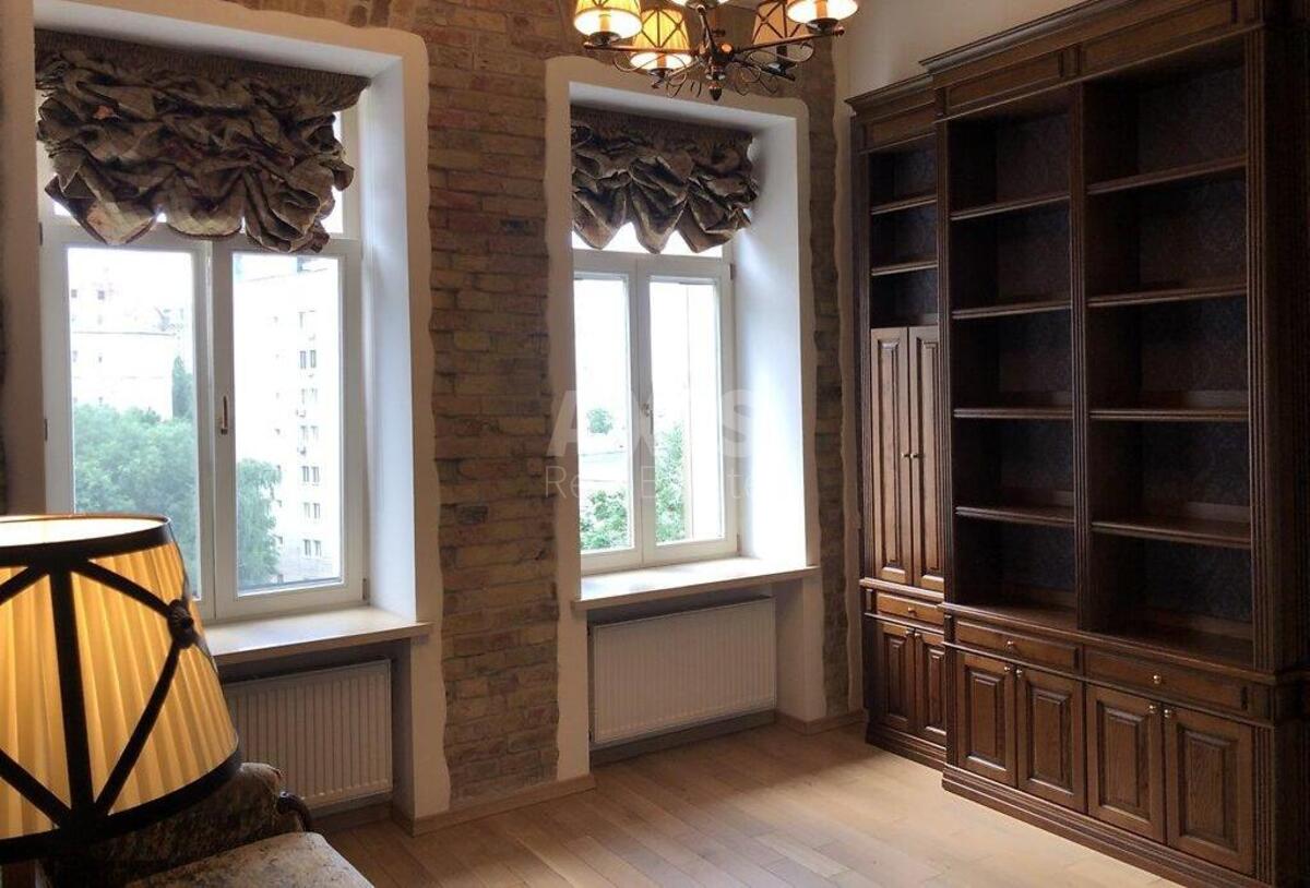 6k apartment uzv. Krutyj 50