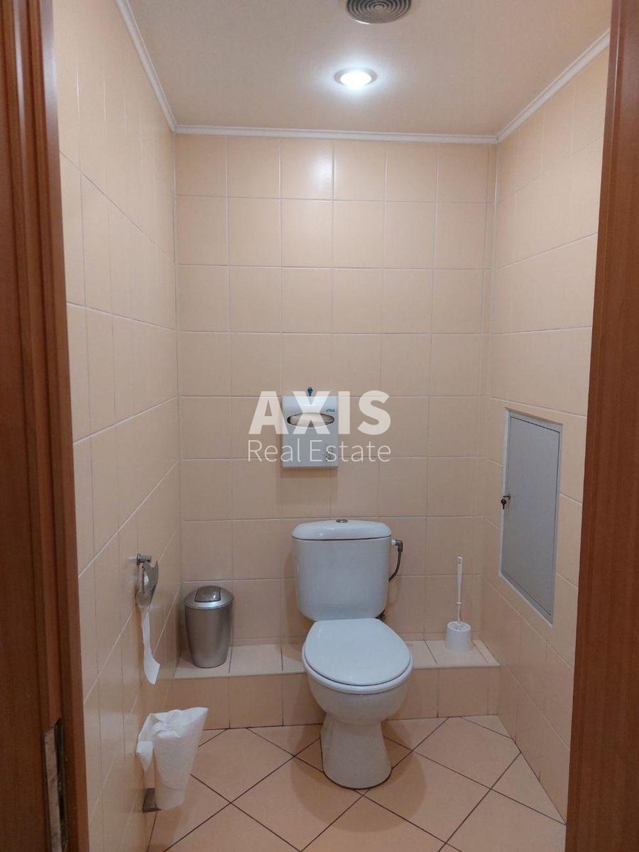 Office bul. Shevchenka Tarasa 33Б, 136m2383706