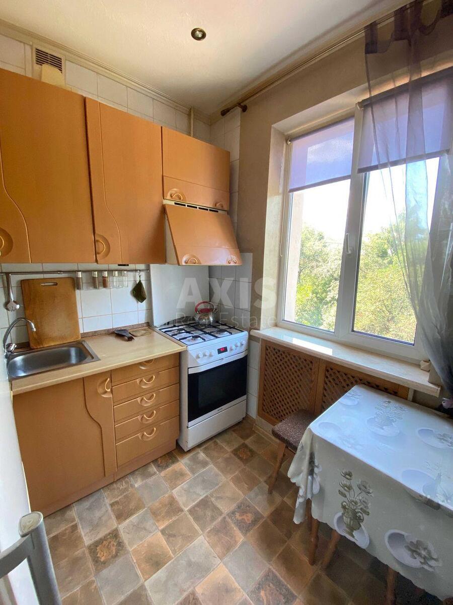 2к квартира вул. Кустанайська 8/158245