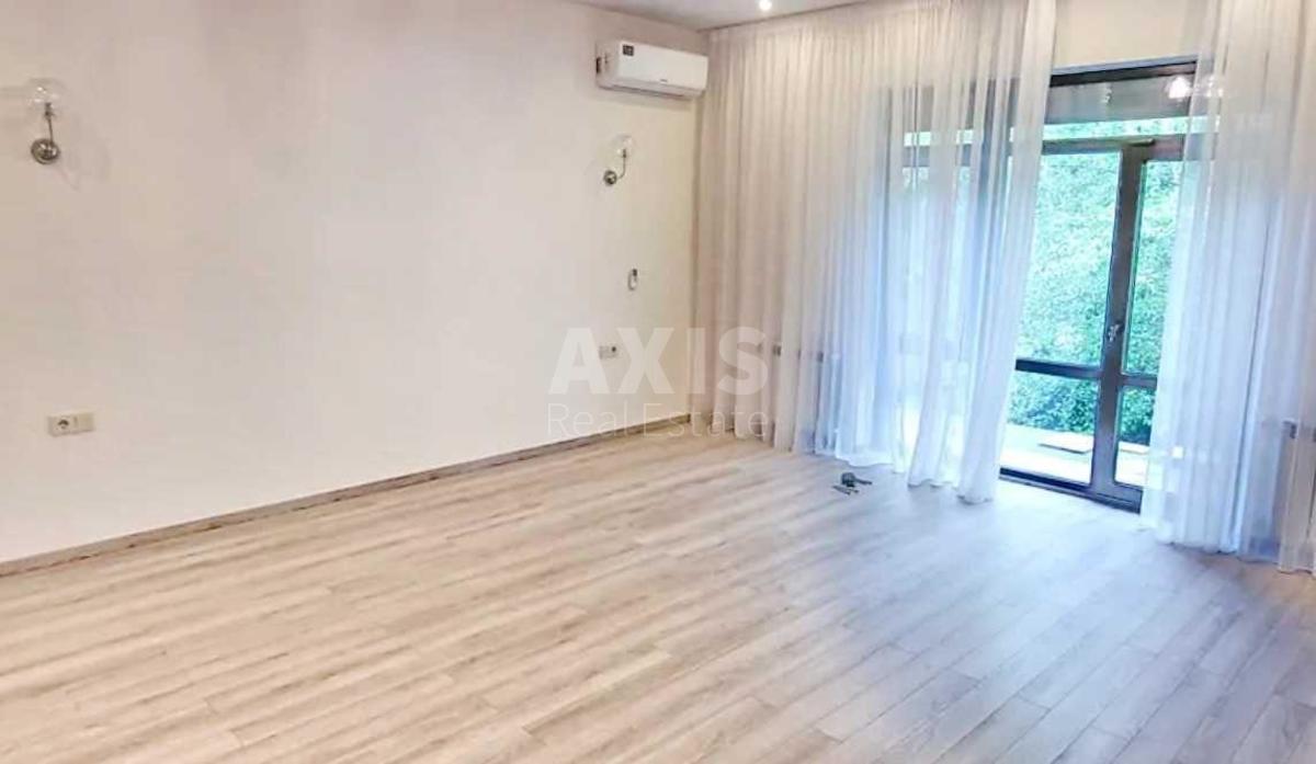 House vul. Stecenka, 300m2, Kyiv city1
