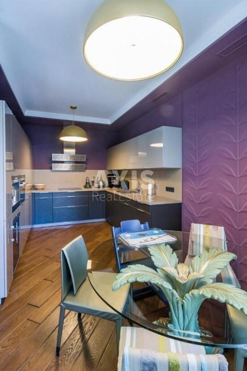 4k apartment vul. Instytuts'ka 18а3