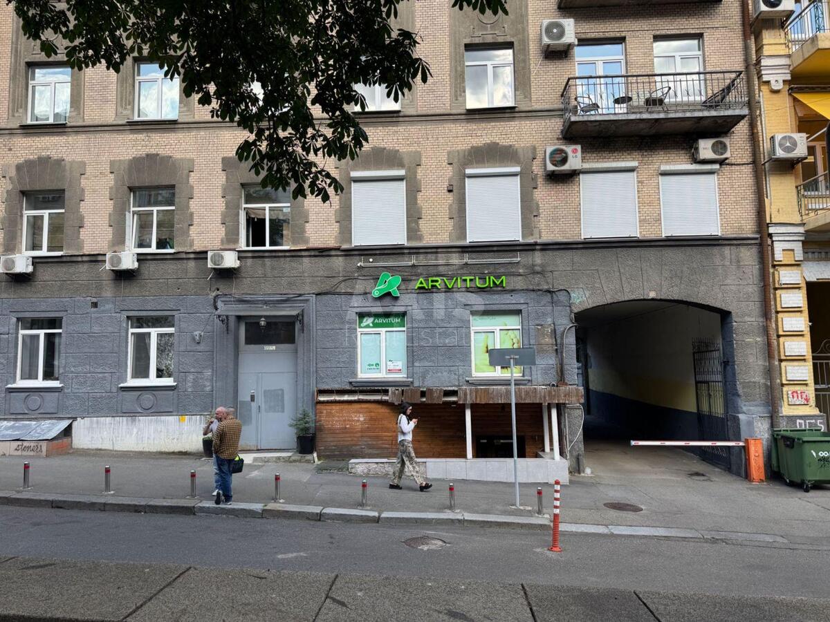 Объект торговли ул. Антоновича 13, 146м2581872