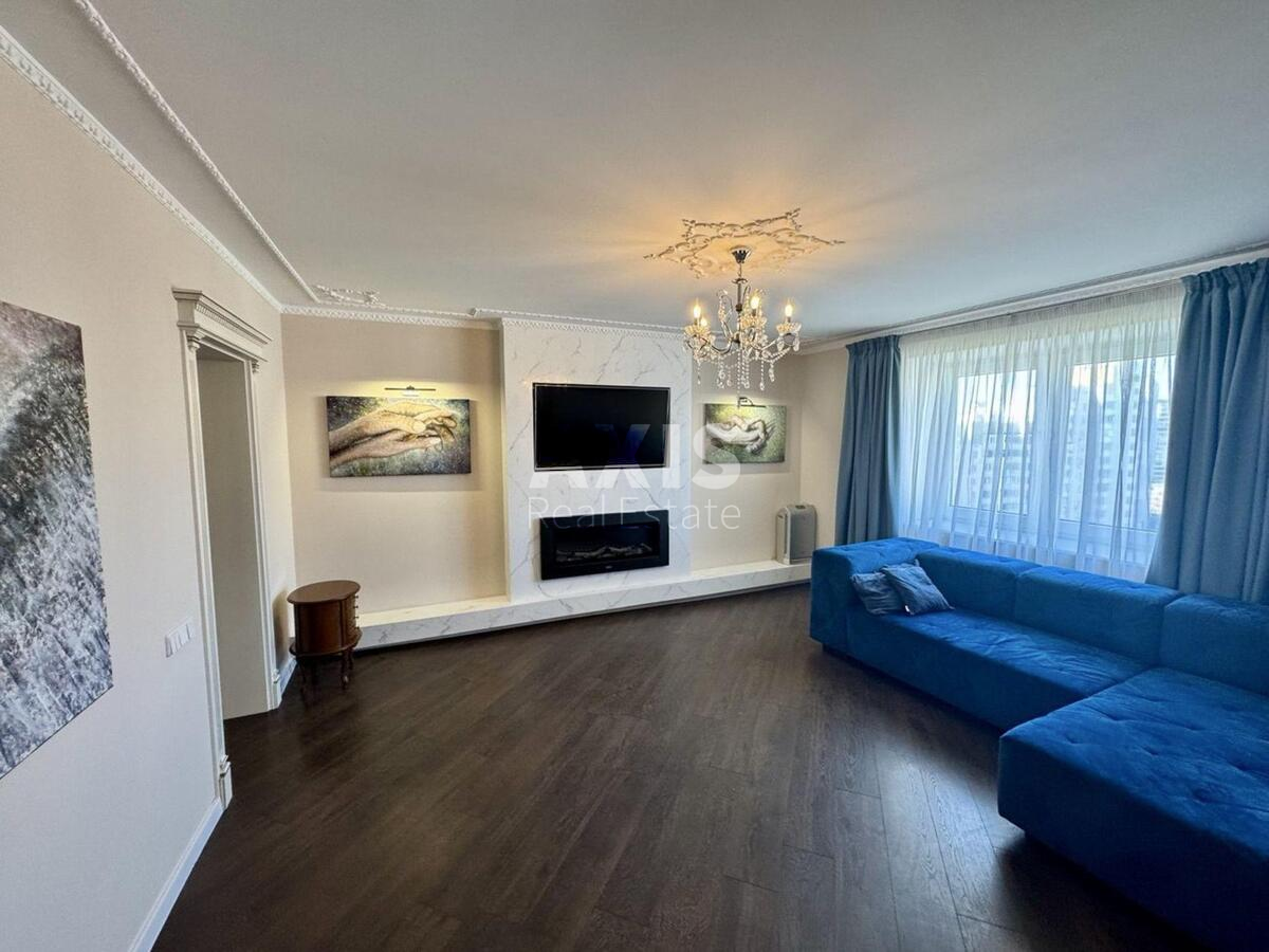 4k apartment vul. Dragomanova 172