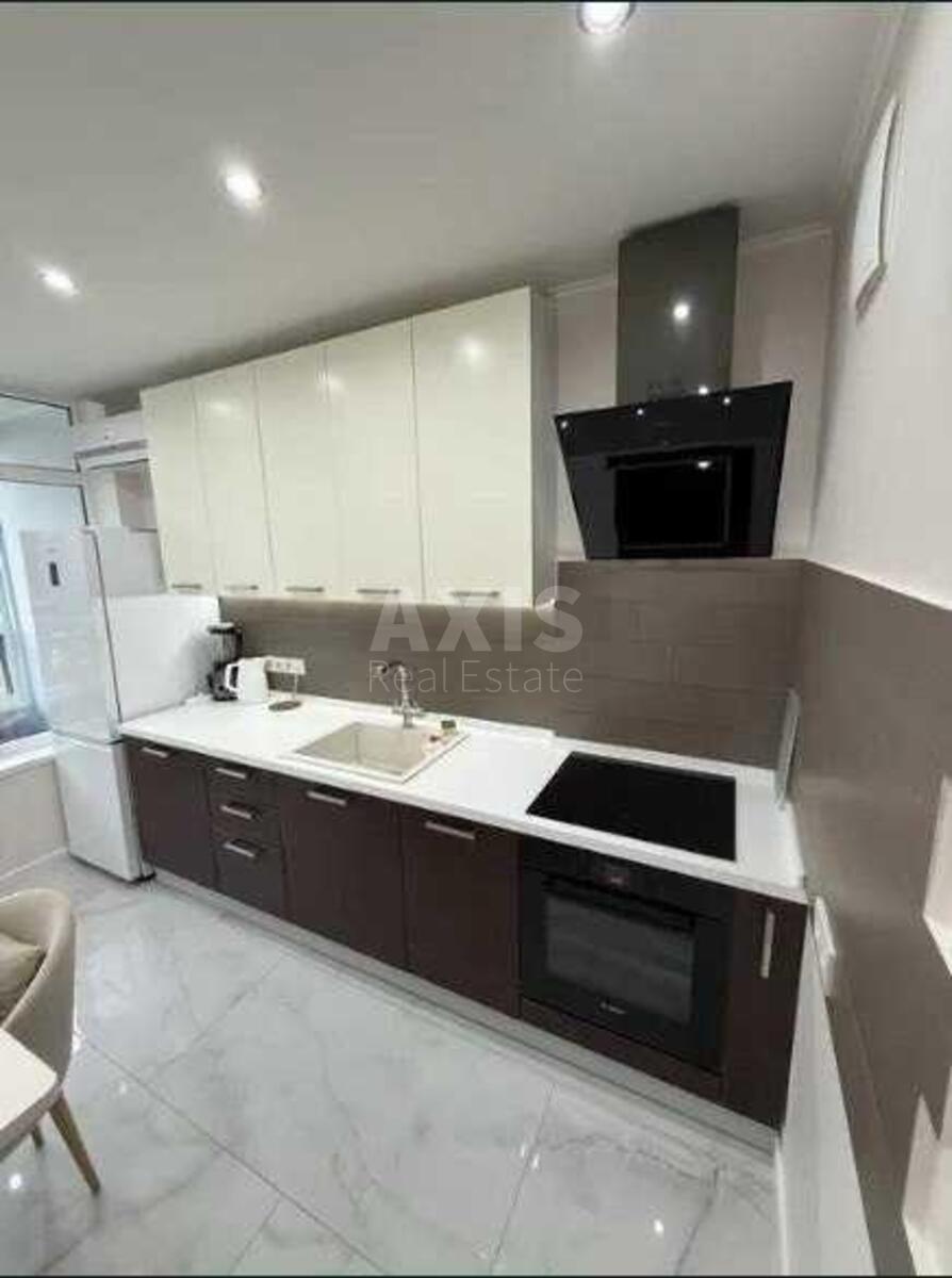 2k apartment vul. Sverstjuka Jevgena 462355