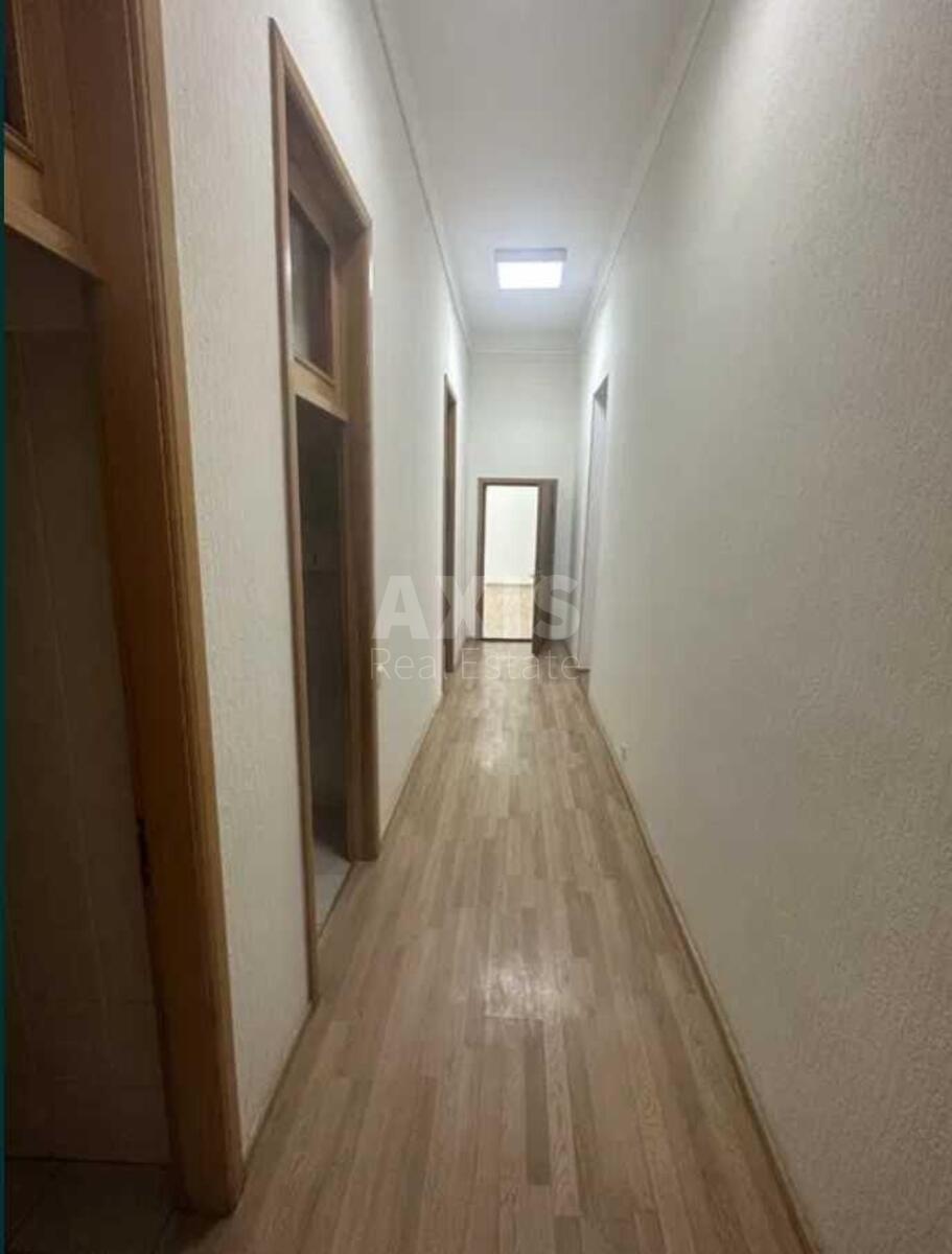 Office vul. Suvorova 14, 280m28
