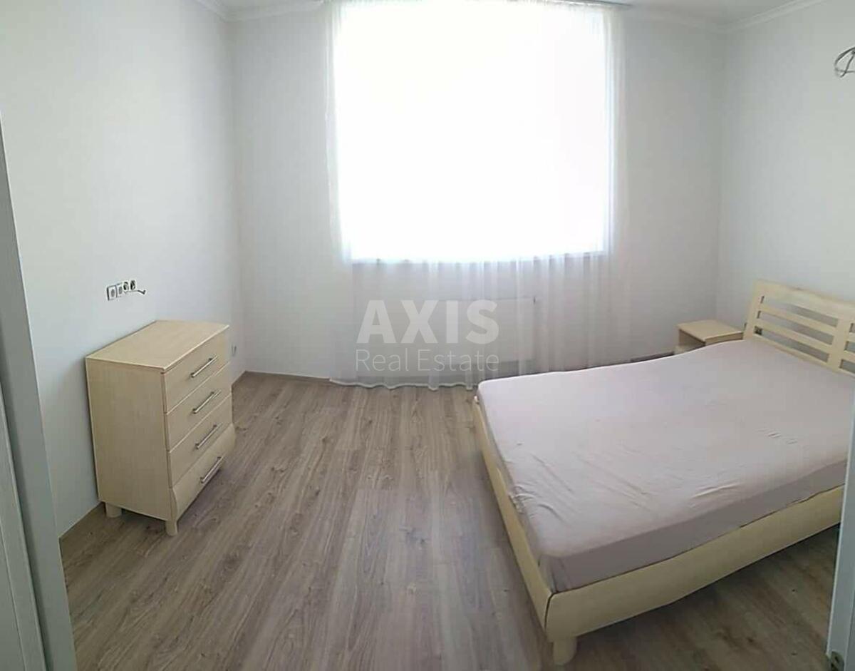 3k apartment vul. Oleny Pchilky 85