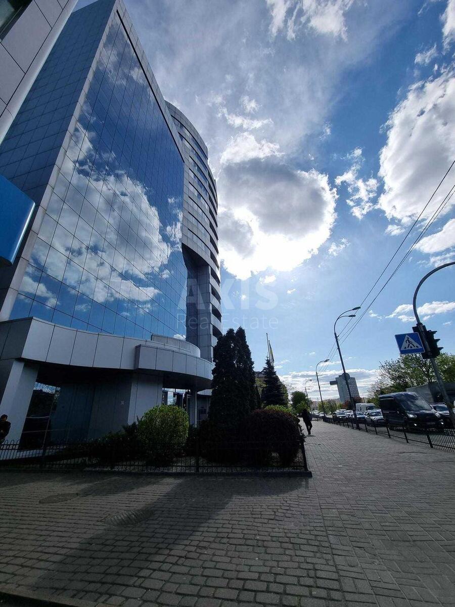 Office vul. Degtjarivs'ka 53, 400m210