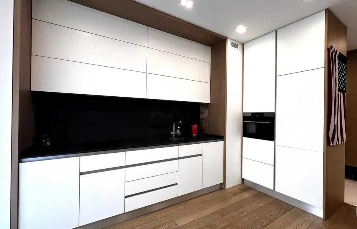 2k apartment doroga Naberezhno-Rybal's'ka 32