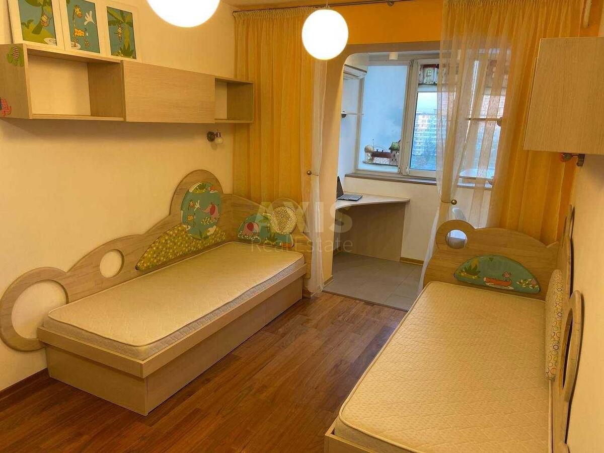 2k apartment vul. Malynovs'kogo Marshala 253