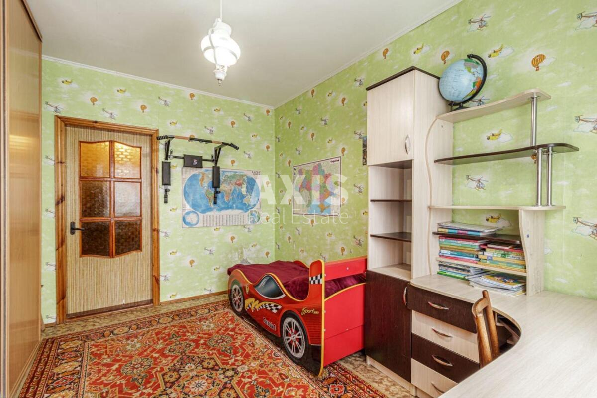 3к квартира ул. Ахматовой Анны 16В580064