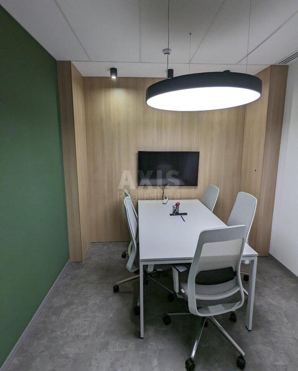 Office vul. Kyrylo-Mefodii'vs'ka 2, 15m25